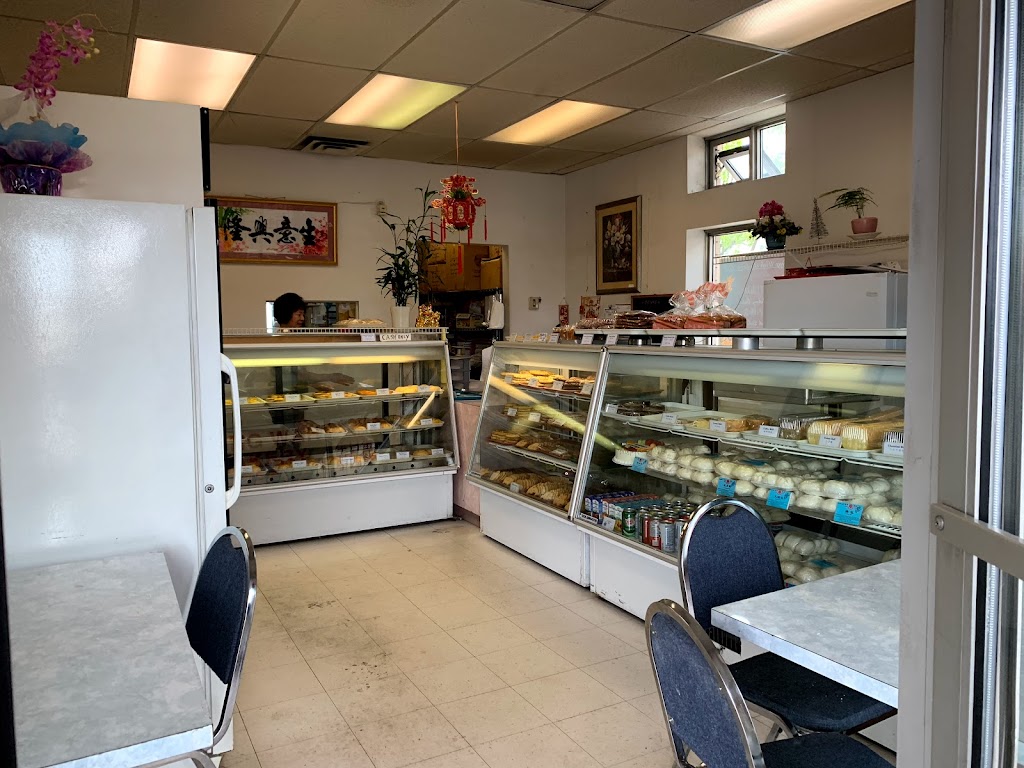 Wing Wah Bakery Ltd | 2607 E 49th Ave, Vancouver, BC V5S 1J9, Canada | Phone: (604) 451-1878