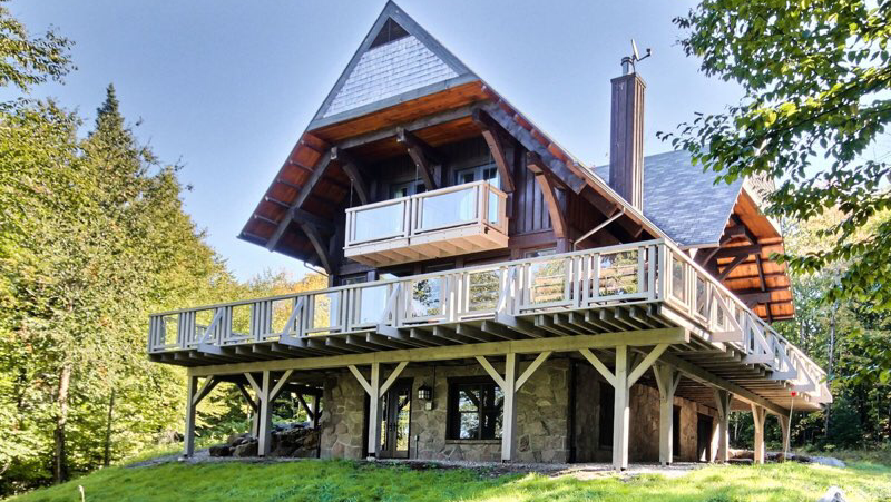 Chalet du Rêve Tremblant | 34 Chem. des Pruches, Lac-Supérieur, QC J0T 1J0, Canada | Phone: (416) 735-2311