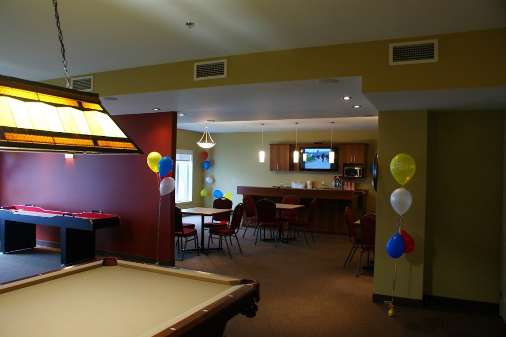 Le Manoir du Quartier | 8080 5e Ave, Saint-Georges, QC G5Y 0G3, Canada | Phone: (418) 227-8080