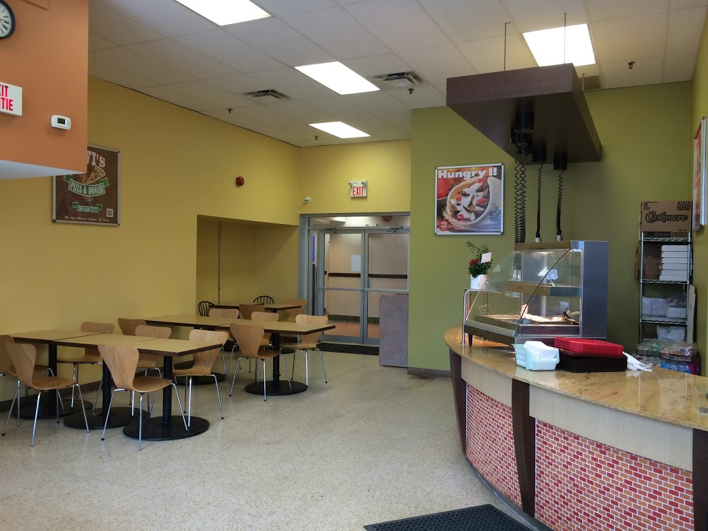 Ravis Pizza & Donair | 36 El Alamein Rd W, Borden, ON L0M 1C0, Canada | Phone: (705) 516-7777