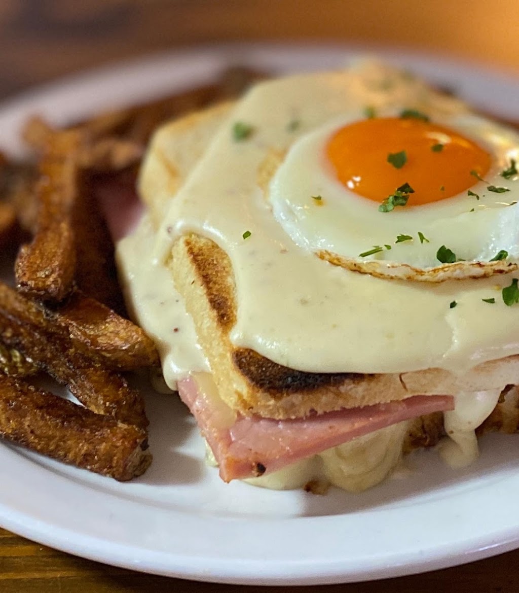 The Cheese Pusherman Roadhouse | 2021 Pemberton Portage Rd, Mount Currie, BC V0N 2K0, Canada | Phone: (604) 894-0225
