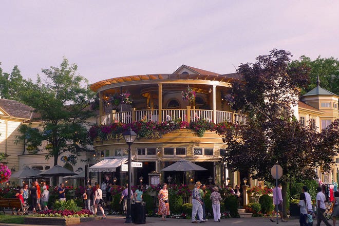 Cheers Transportation - Wine Tours & Shuttle Services | 349 Airport Road, Niagara-on-the-Lake, ON L0S 1J0, Canada | Phone: (905) 931-9197