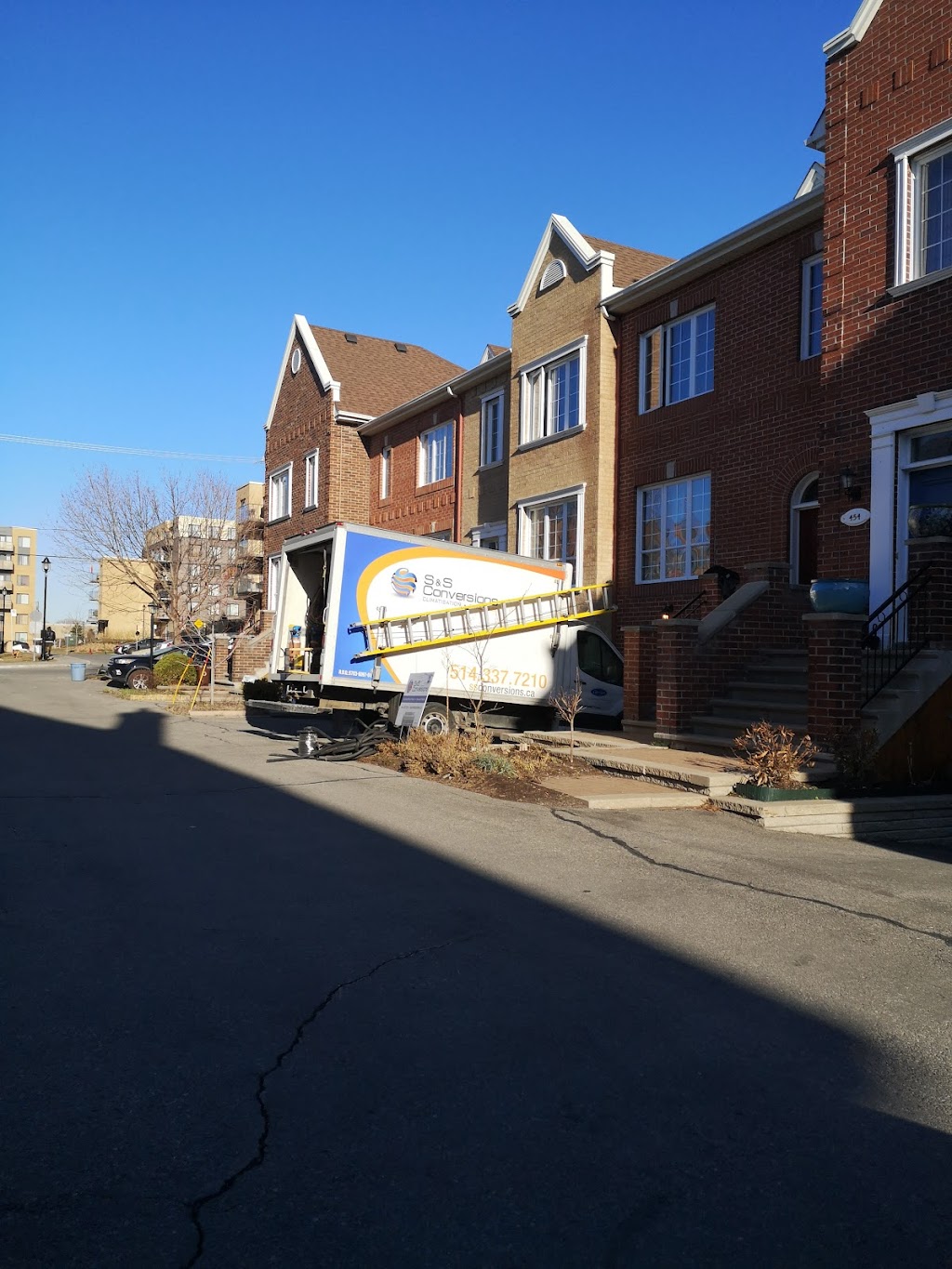 S & S Conversions | 346 Rue Isabey, Saint-Laurent, QC H4T 1W1, Canada | Phone: (514) 337-7210