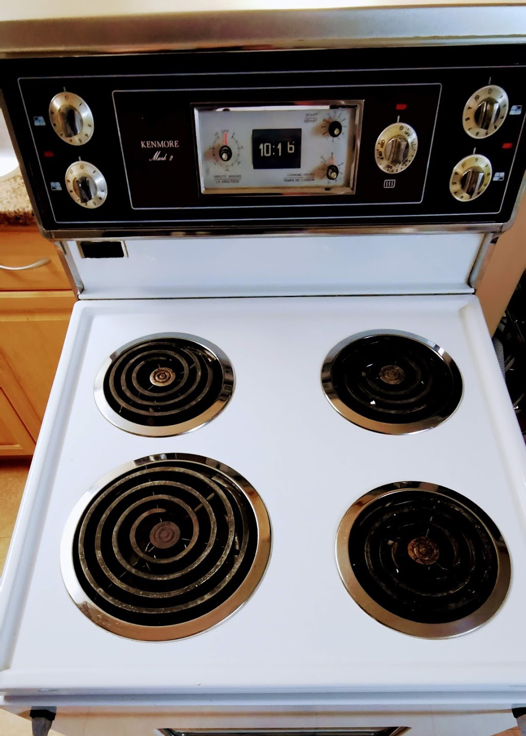 Fix Up Pro - Reliable Appliances Repair Service | 28 Dzyndra Crescent, Winnipeg, MB R2C 3V4, Canada | Phone: (431) 338-8338