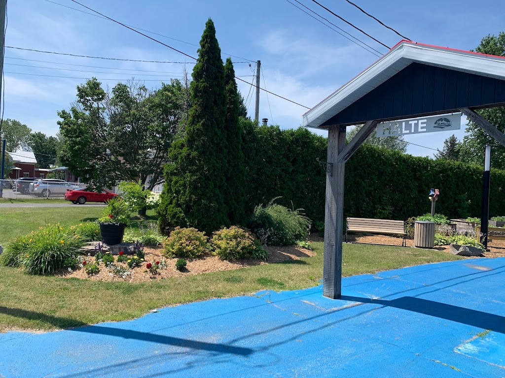 Municipalité de St-Albert | 1245 Rue Principale, Saint-Albert, QC J0A 1E0, Canada | Phone: (819) 353-3300