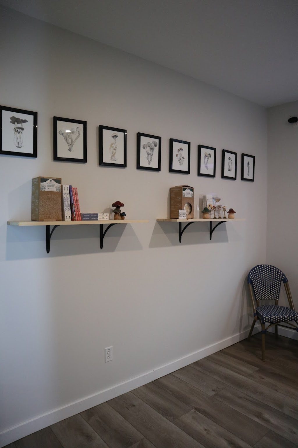 The Mushroom Hut | 2222 Alberni Hwy, Coombs, BC V0R 1M0, Canada | Phone: (236) 463-0180
