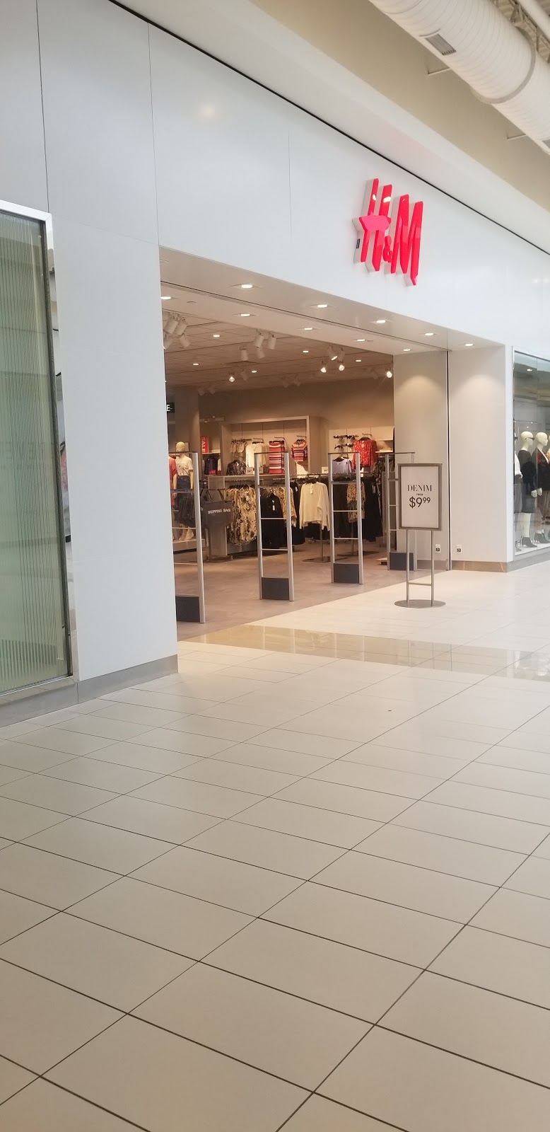 H&M | 1900 Military Rd Space 320, Niagara Falls, NY 14304, USA | Phone: (855) 466-7467
