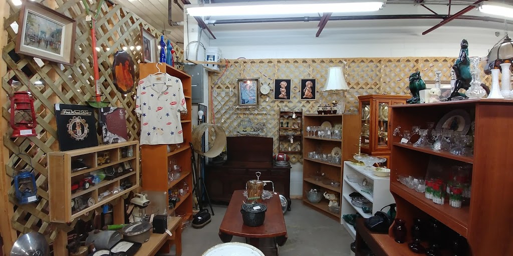 Tillsonburg Antiques Plus | home goods store | 6 Old Vienna Rd, Tillsonburg, ON N4G 3C4, Canada | 5196887770 OR +1 519-688-7770