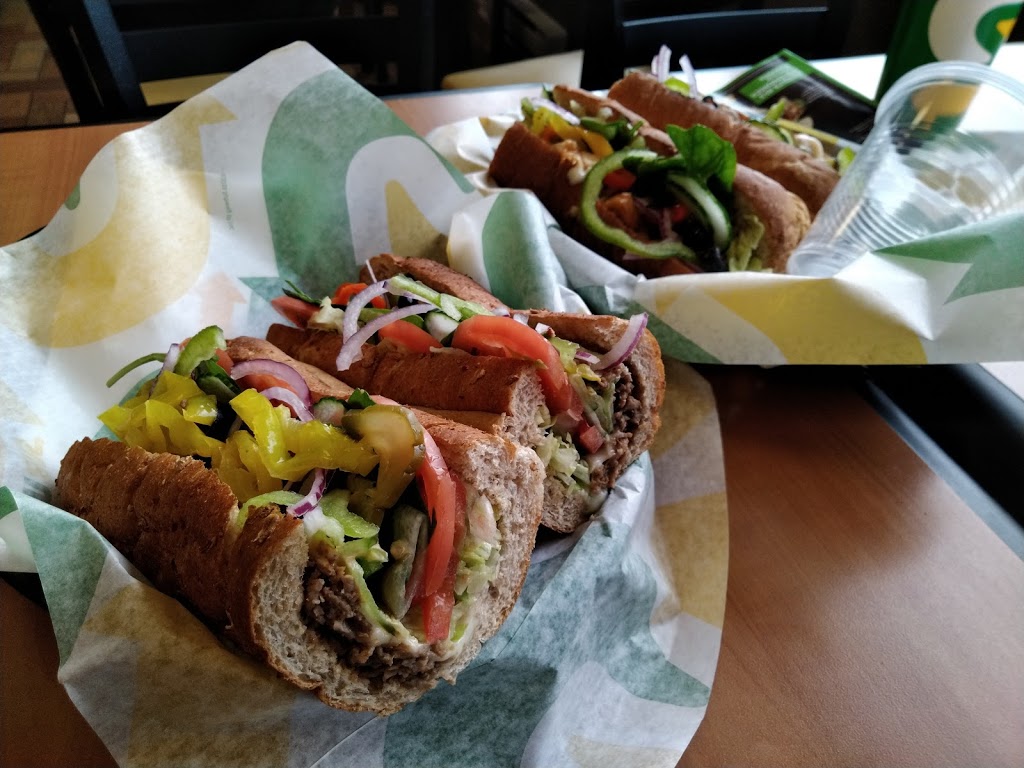 Restaurant SUBWAY | 121 Boulevard Laurier, Laurier-Station, QC G0S 1N0, Canada | Phone: (418) 728-4444
