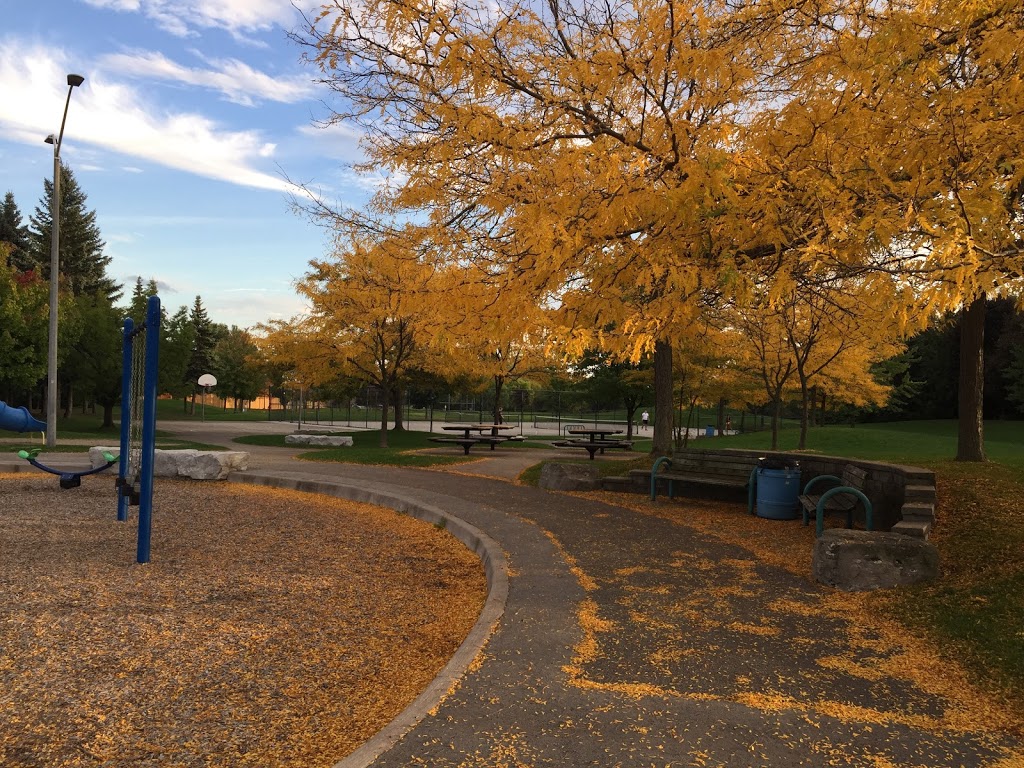 Mount Carmel Park | 7806 Mt Carmel Blvd, Niagara Falls, ON L2H 2Y2, Canada | Phone: (905) 356-7521