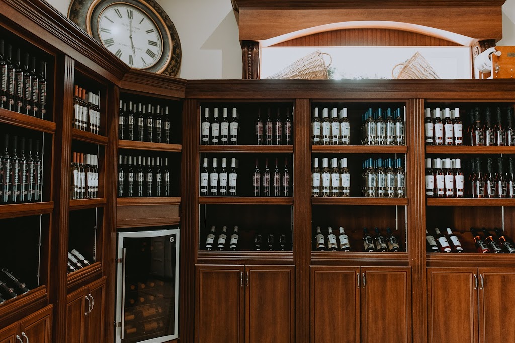Vignoble J.O. Montpetit & Fils | 396 Chem. Saint-Louis, Saint-Étienne-de-Beauharnois, QC J0S 1S0, Canada | Phone: (450) 395-1122
