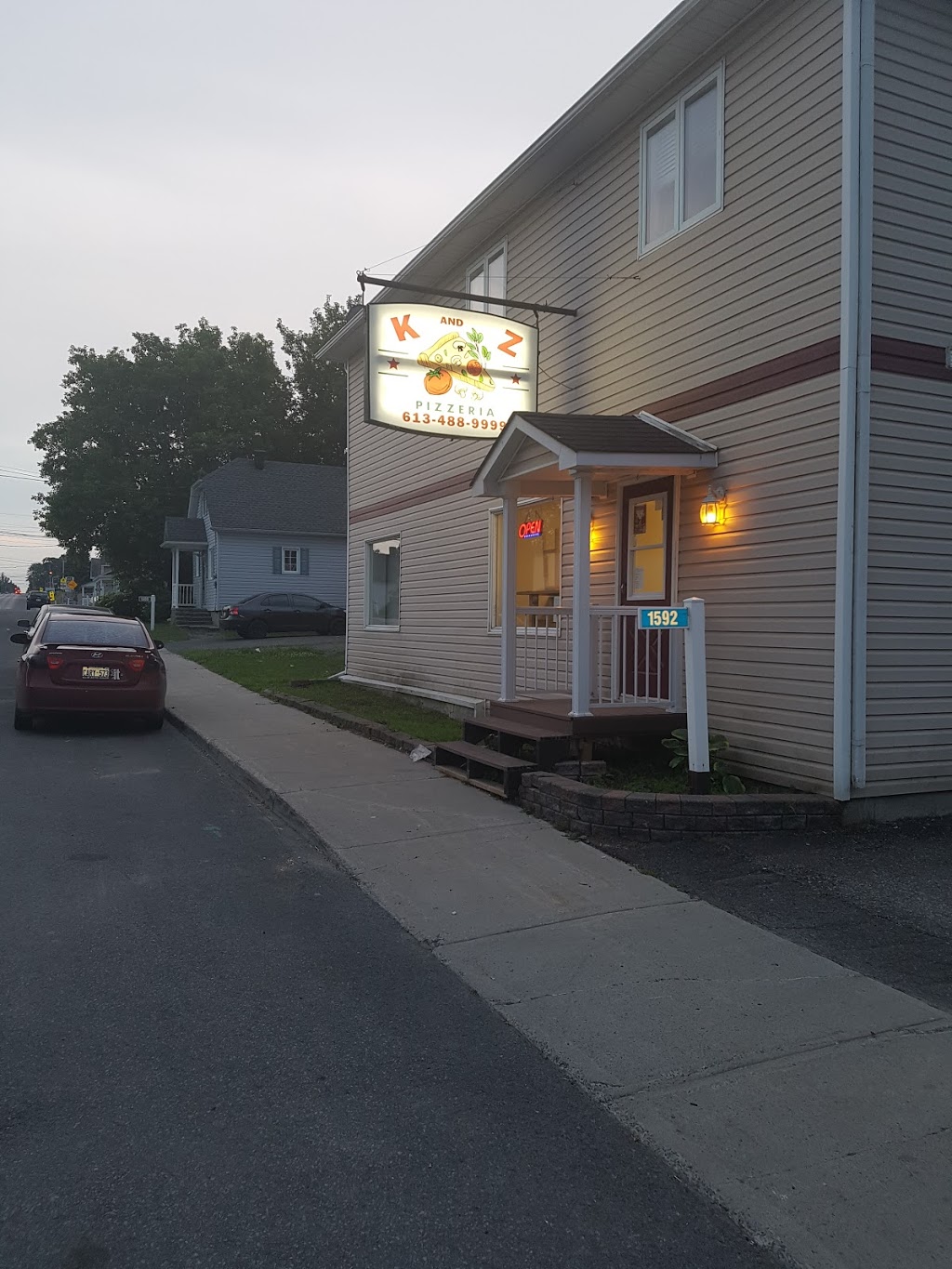 K & Z Pizzeria | 1592 Landry St, Clarence Creek, ON K0A 1N0, Canada | Phone: (613) 488-9999