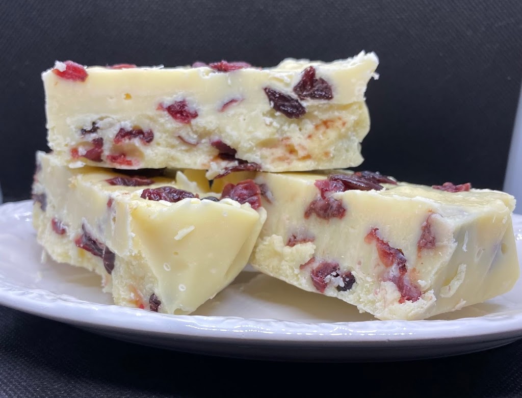 Sweet Averleana | 49 Rita Ave, Hamilton, ON L8W 1M4, Canada | Phone: (289) 237-6042
