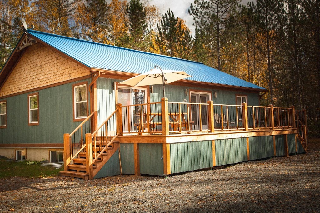 Le Shack Chic Chalet by Escapades Tremblant | 4450 Rte des Tulipes, La Conception, QC J0T 1M0, Canada | Phone: (877) 907-3479