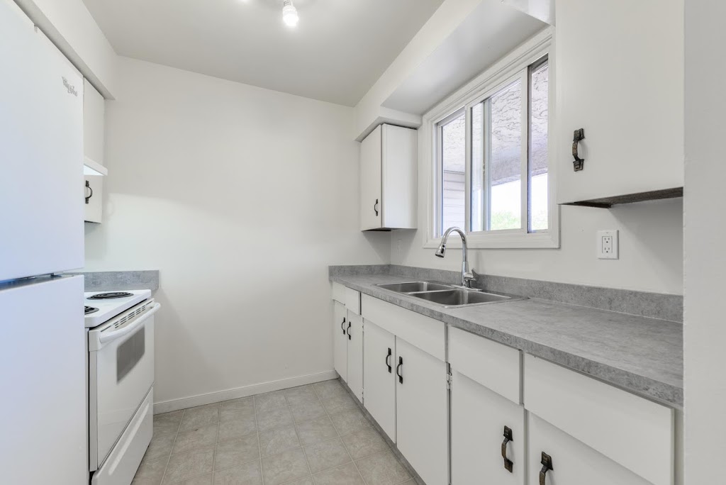 Sturgeon Point Villas | 500 Rivercrest Crescent, St. Albert, AB T8N 3B9, Canada | Phone: (780) 458-1948