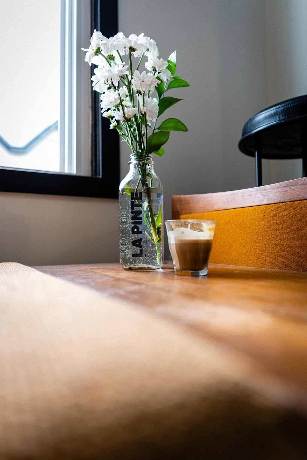 Géogène Café - Magog | 290 Rue Principale O, Magog, QC J1X 2A9, Canada | Phone: (819) 843-2212