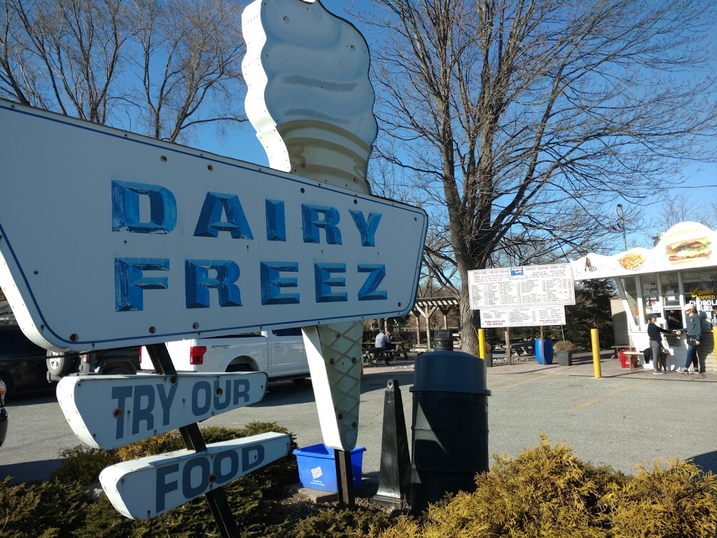 Dairy Freez | 368 County Rd 34, Essex, ON N8M 2X5, Canada | Phone: (519) 839-4703
