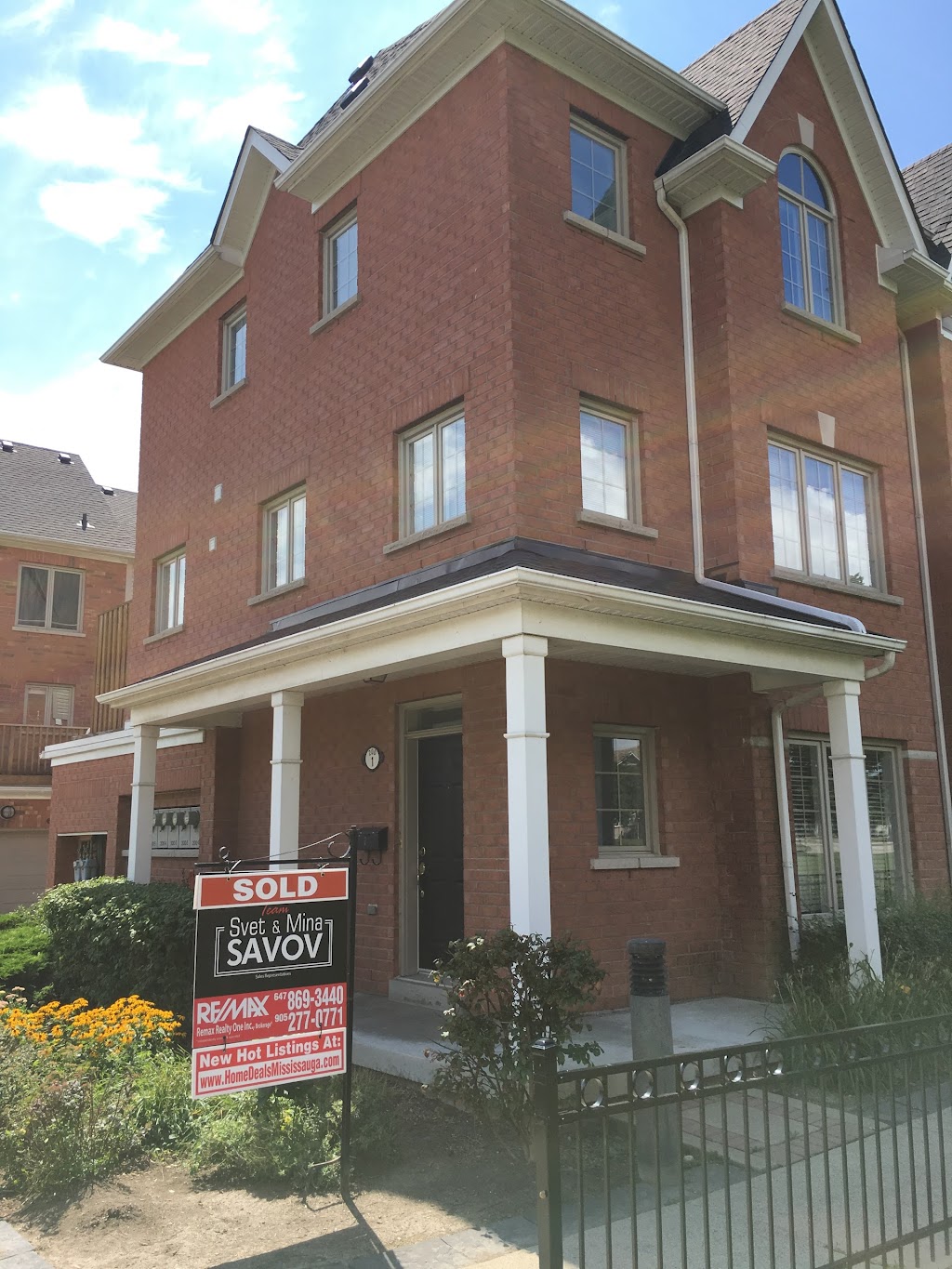 Svet and Mina Savov | 102 Grovewood Common unit 425, Oakville, ON L6M 1R6, Canada | Phone: (647) 869-3440
