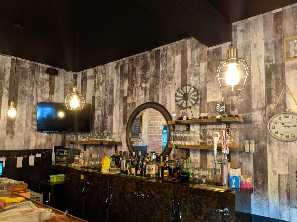 Restaurant-Bar La Villa Du Bifteck Enr | 58 Rue Principale, Chénéville, QC J0V 1E0, Canada | Phone: (819) 428-3240