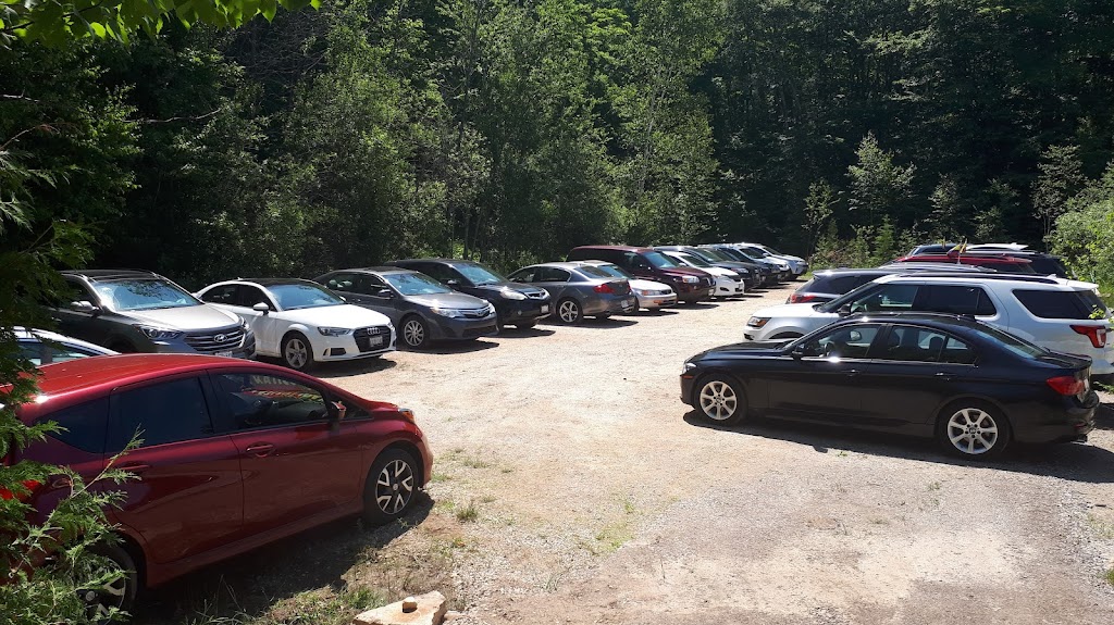Parking (Sauble Beach) | 612 Bannister Dr, Sauble Beach, ON N0H 2G0, Canada | Phone: (519) 387-2676