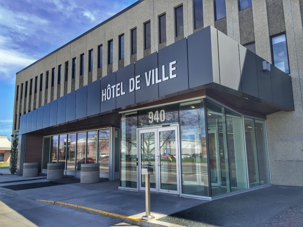 Boisbriand City Hall | 940 Bd de la Grande-Allée, Boisbriand, QC J7G 2J7, Canada | Phone: (450) 435-1954