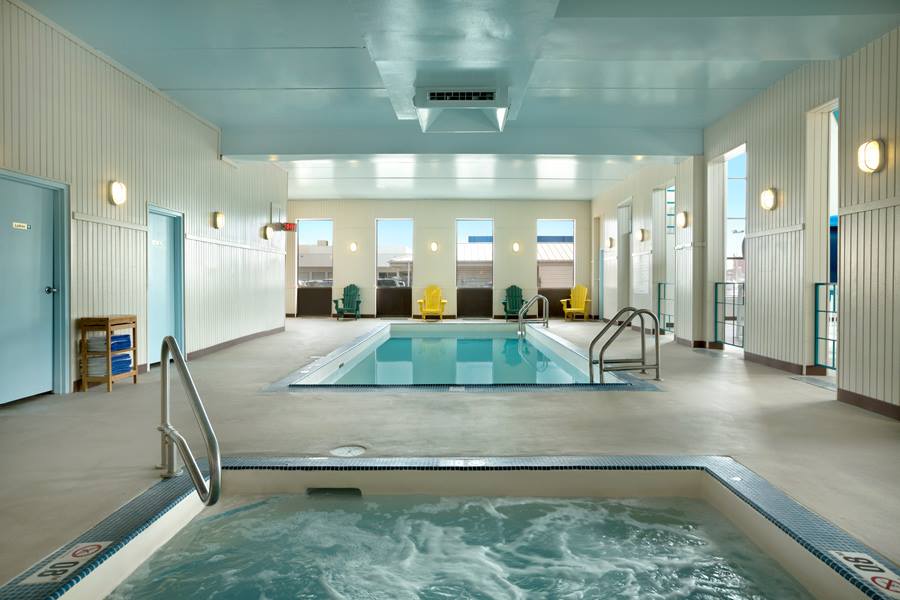 Travelodge by Wyndham Edmonton West | 18320 Stony Plain Rd, Edmonton, AB T5S 1A7, Canada | Phone: (780) 800-7183