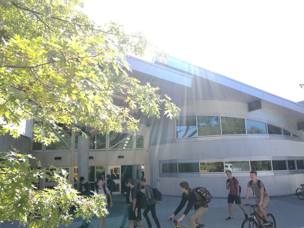 Surrey Christian School | 15353 92 Ave, Surrey, BC V3R 1C3, Canada | Phone: (604) 581-1033