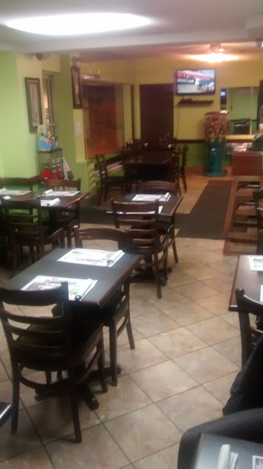 Restaurant Pizzeria Dino | 2545 Du, Rue du Lac Lemenn, Sainte-Julienne, QC J0K 2T0, Canada | Phone: (450) 831-2655