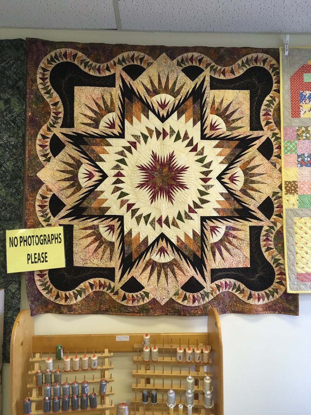 Cozy Quilts | 121 Toronto Rd D, Port Hope, ON L1A 3S5, Canada | Phone: (905) 885-5777
