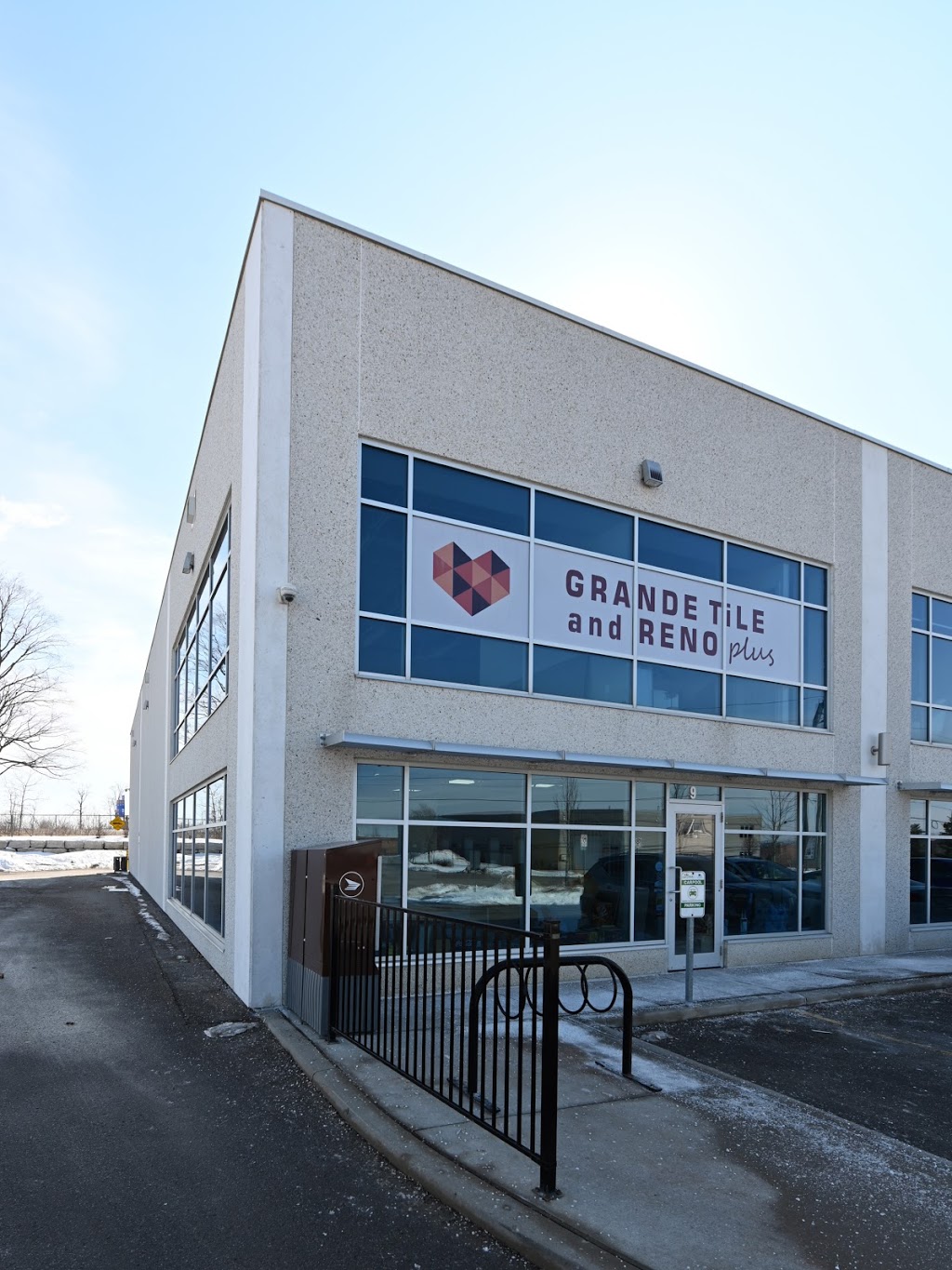 Grande Tile and Reno plus | 9-1250 Journeys End Cir, Newmarket, ON L3Y 8Z7, Canada | Phone: (905) 830-9996