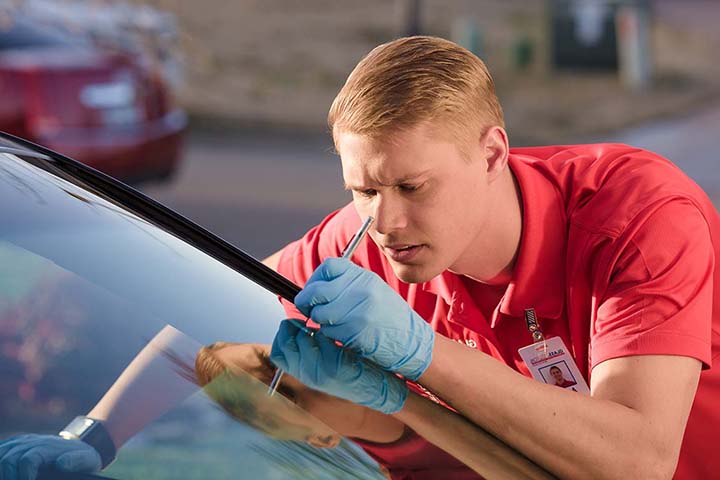 Glass Doctor of North Winnipeg | 1535 Main St, Winnipeg, MB R2W 3W3, Canada | Phone: (204) 589-4341