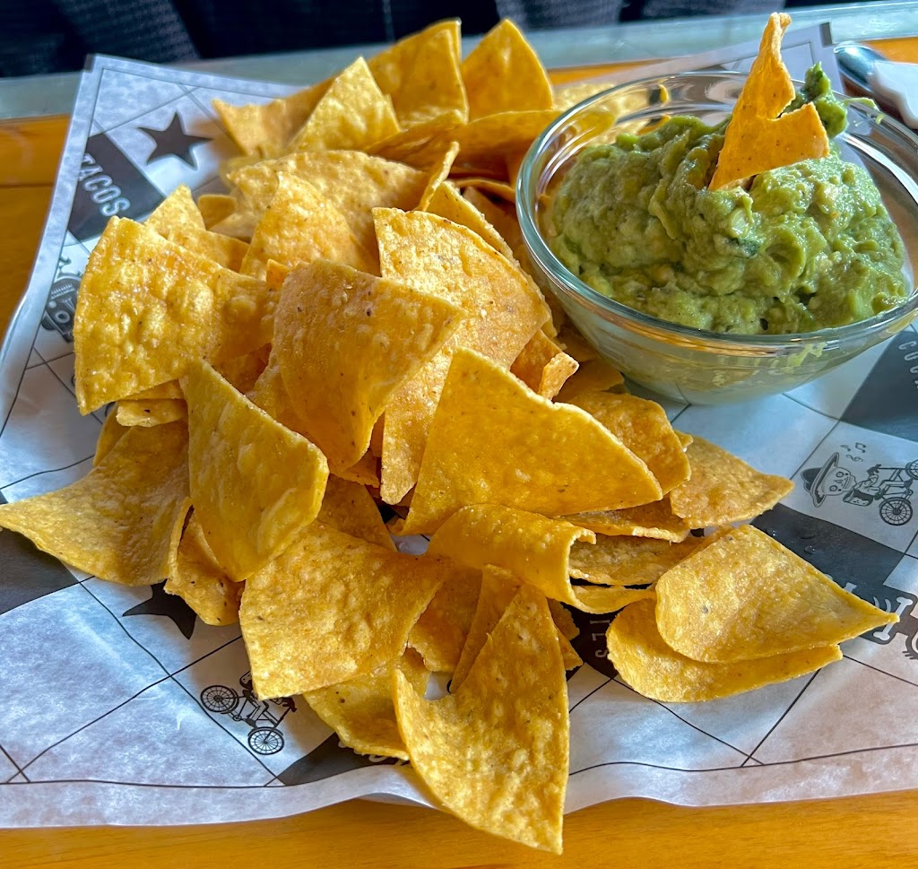 El Gordo | 2518 R. Notre Dame O, Montréal, QC H3J 1N5, Canada | Phone: (438) 387-6969