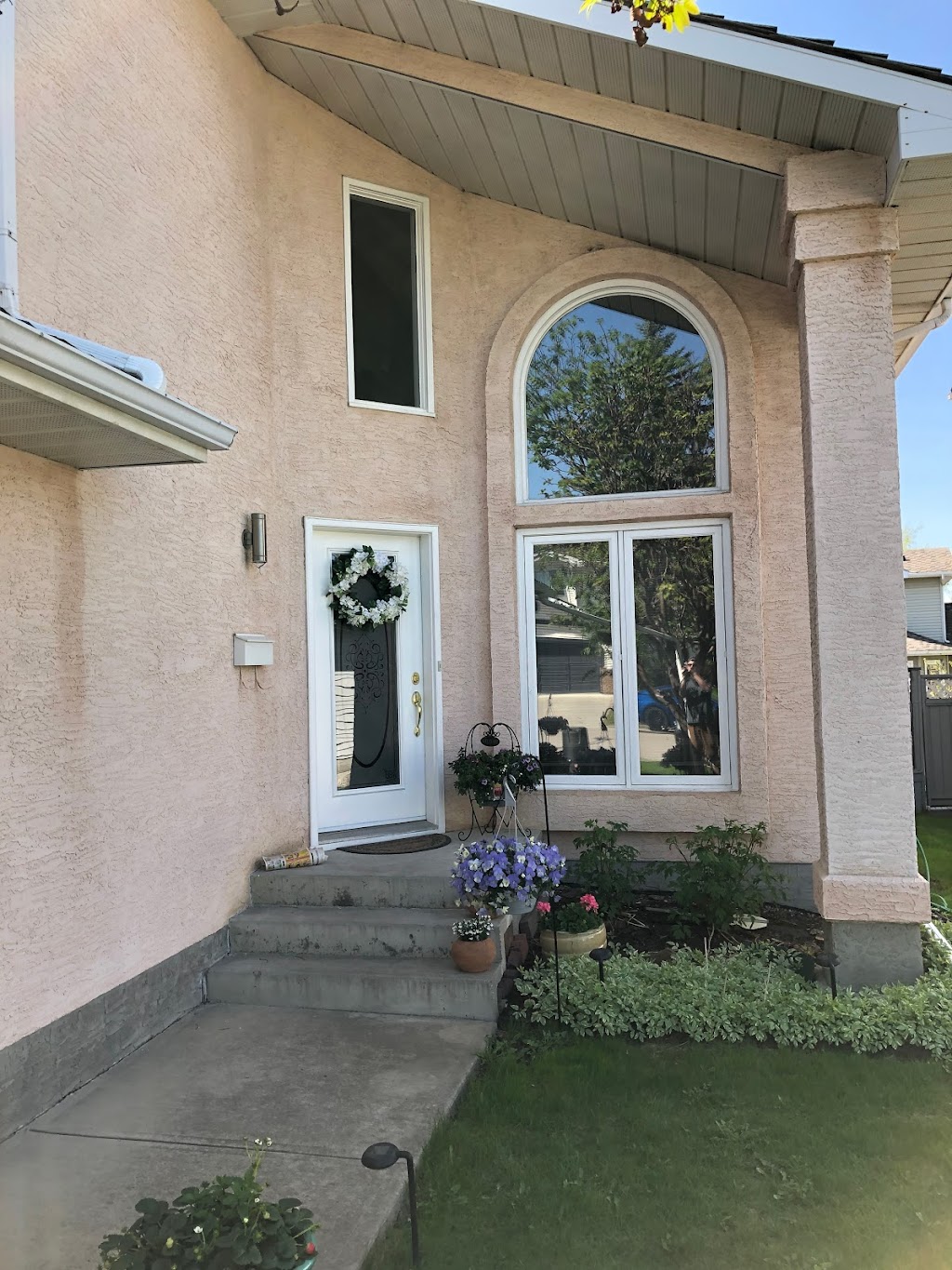 Accurate West Windows | 41 Atlanta Crescent SE, Calgary, AB T2J 0Y2, Canada | Phone: (403) 827-8987