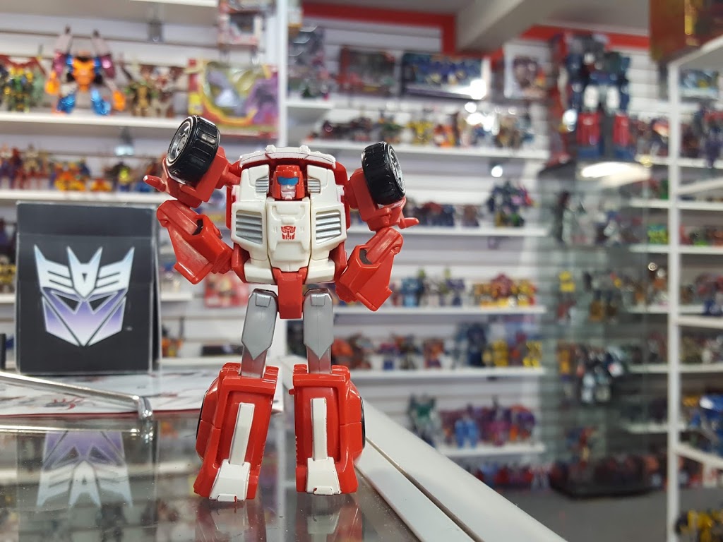 Geekstuff | 5220 Boulevard des Laurentides, Laval, QC H7K 2J8, Canada | Phone: (438) 496-4335