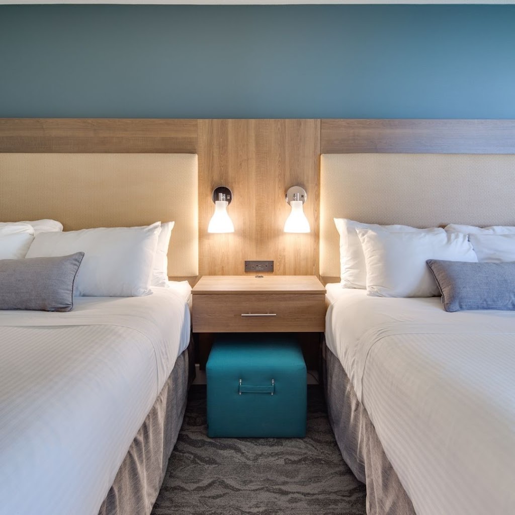Quaaout Lodge & Spa at Talking Rock Golf Resort | 1663 Little Shuswap Lake Rd, Chase, BC V0E 1M2, Canada | Phone: (250) 679-3090