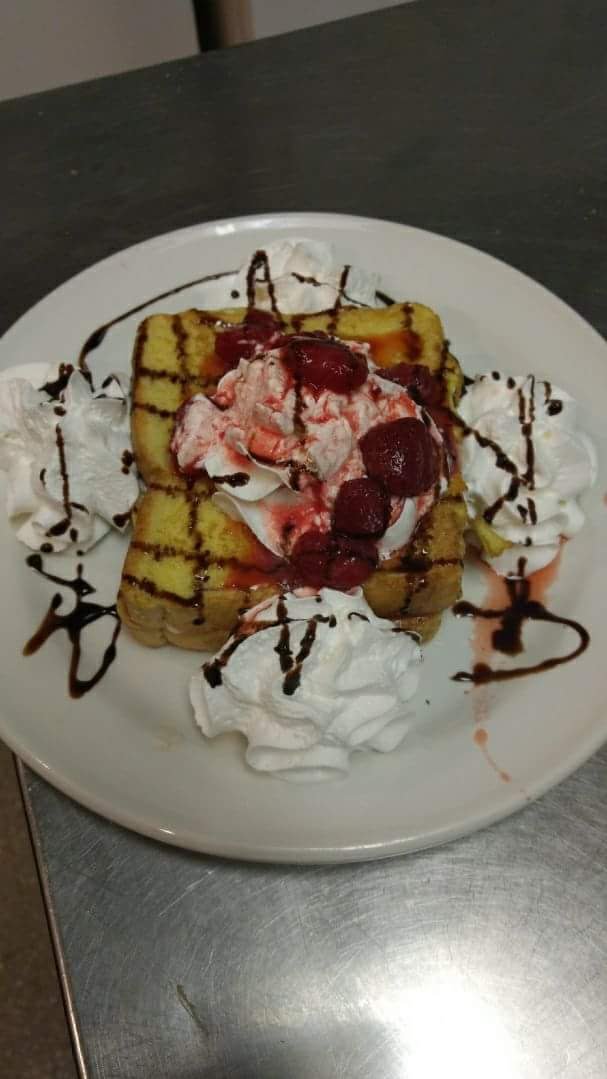 East Side Diner | 268 E Main St, Welland, ON L3B 3W9, Canada | Phone: (289) 820-8638