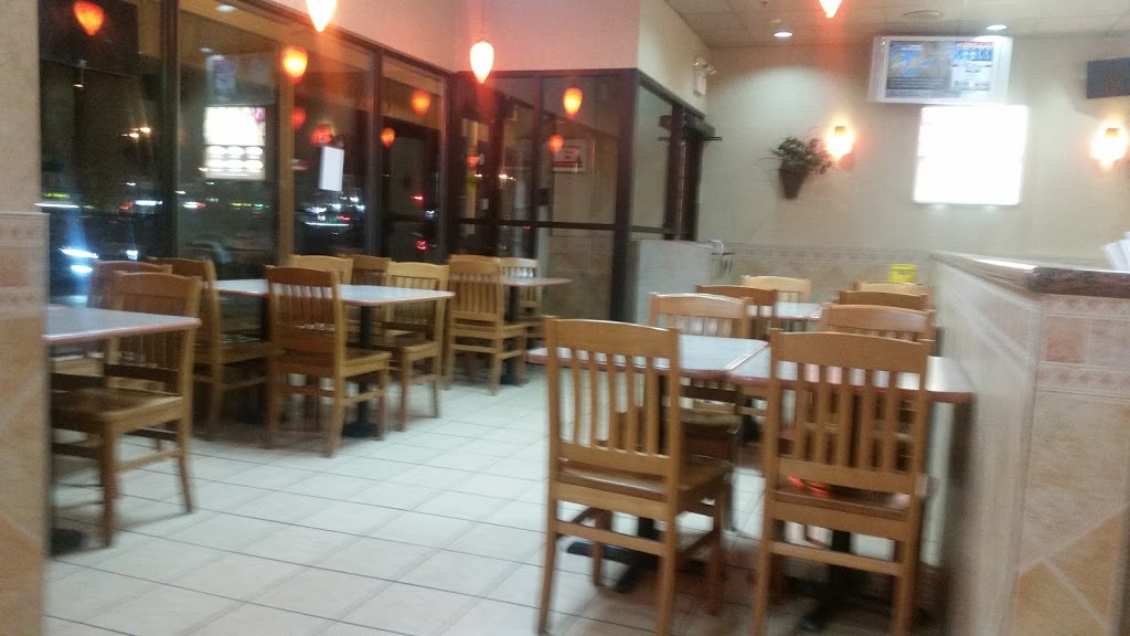 Pizza Pizza | 10737 Yonge St #9&10, Richmond Hill, ON L4C 9M9, Canada | Phone: (416) 967-1111