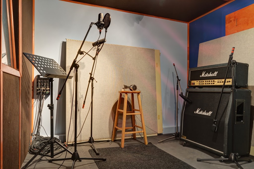 Studio Rec | 61 Rue Audubon, Québec, QC G2M 1A4, Canada | Phone: (418) 559-2406