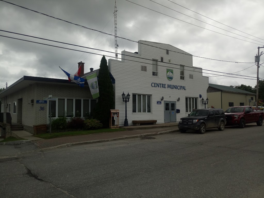 Bouchette Municipalite | 36 Rue Principale, Bouchette, QC J0X 1E0, Canada | Phone: (819) 465-2555