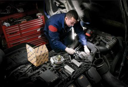 Queensway Truck Centre | 500 Evans Ave, Etobicoke, ON M8W 2T7, Canada | Phone: (416) 259-0841