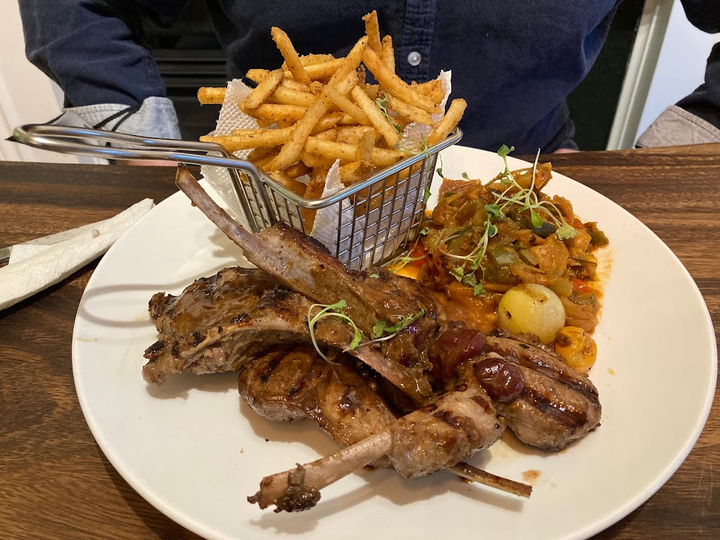The Knotty Villager | 1295 Wharf St Unit 44, Pickering, ON L1W 1A2, Canada | Phone: (905) 442-2098