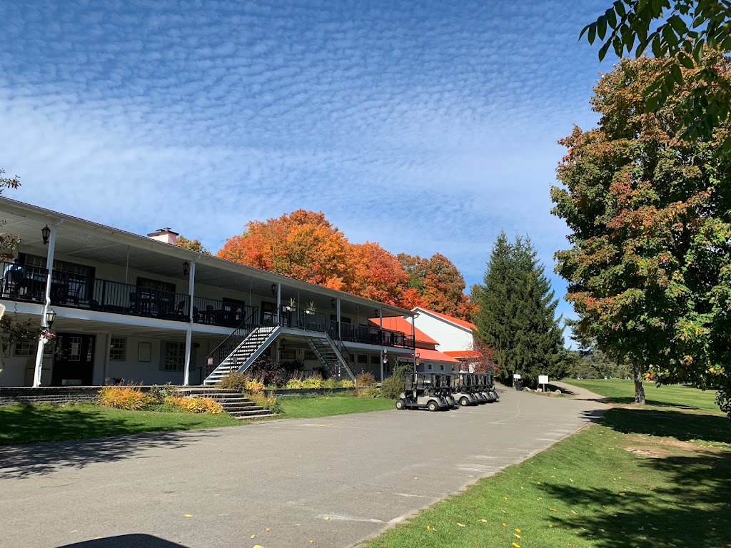 Stoneham Golf Club | 56 1ère Avenue, Stoneham-et-Tewkesbury, QC G3C 0K7, Canada | Phone: (418) 848-2414