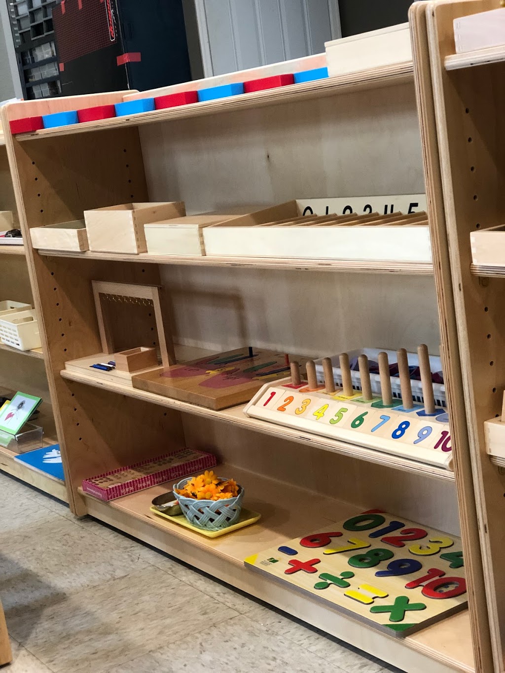 Green Tree Montessori Childrens Centre | 26489 Fraser Hwy, Aldergrove, BC V4W 3E2, Canada | Phone: (604) 625-4733