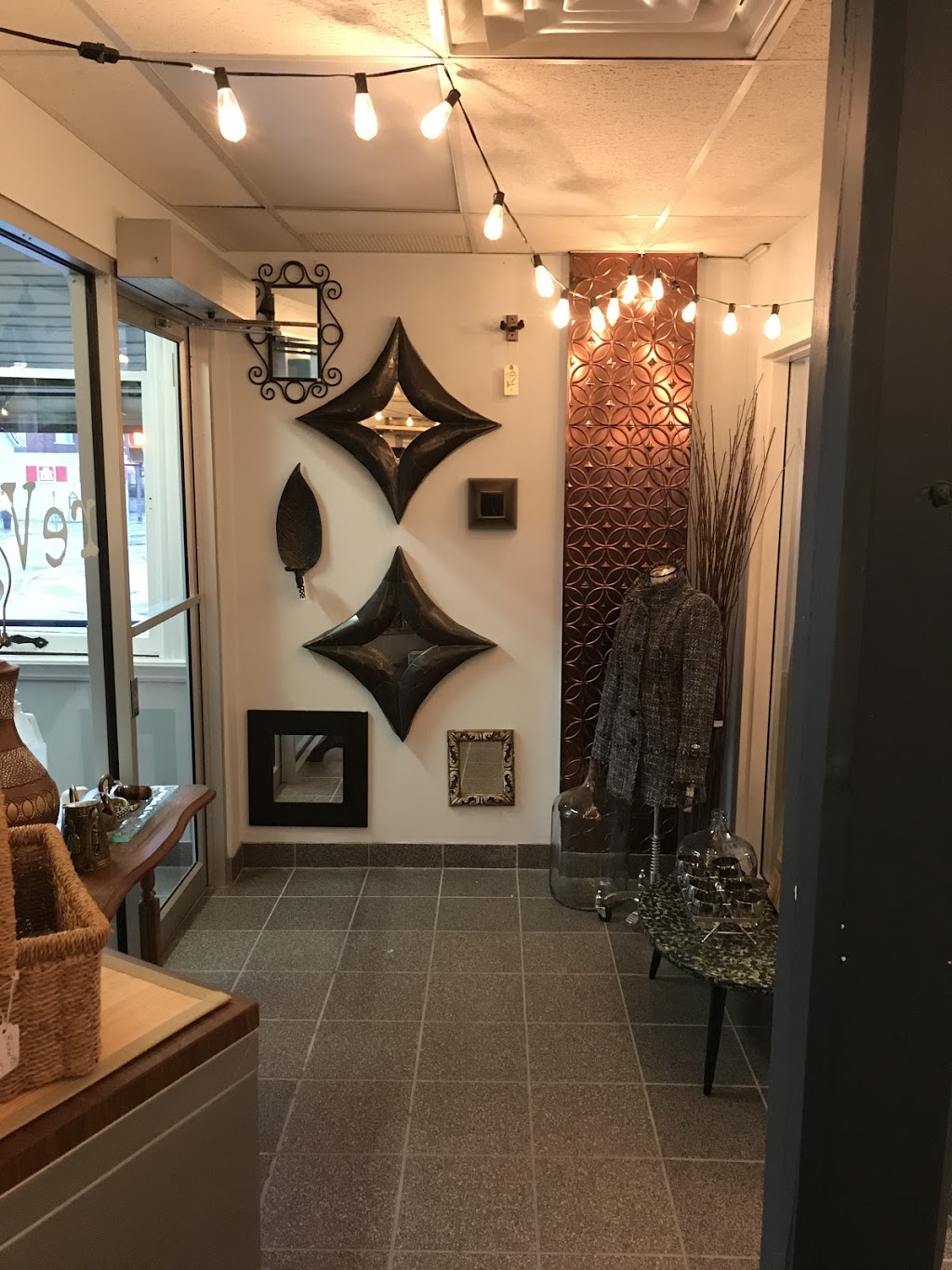 reVibe | 221 Colborne St, Port Stanley, ON N5L 1C2, Canada | Phone: (226) 559-9221
