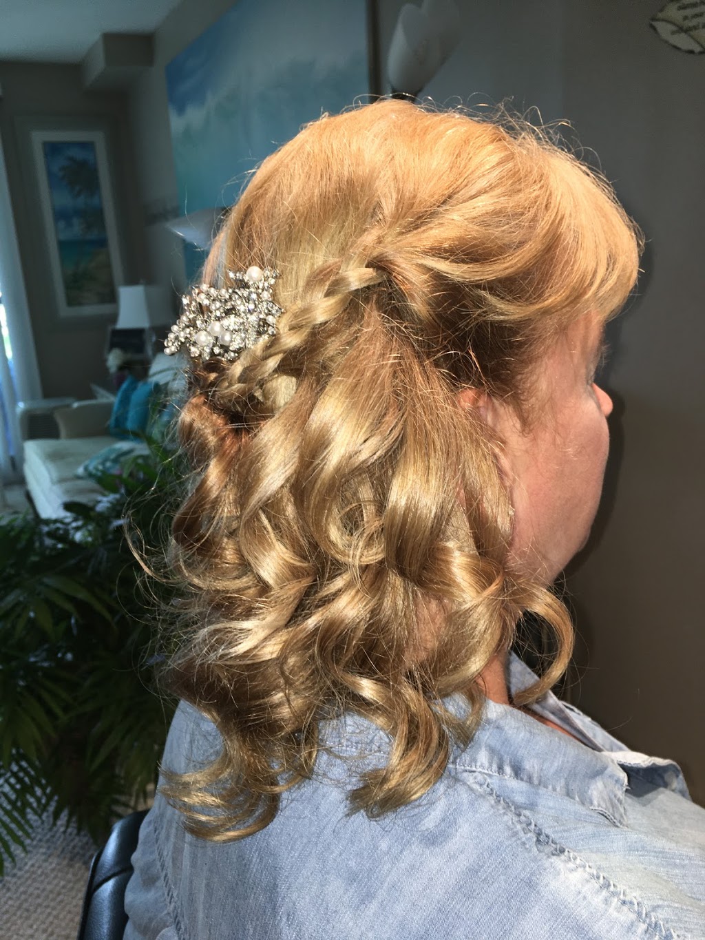 Stephanies hair studio | 39 April Gardens, Aurora, ON L4G 4R7, Canada | Phone: (416) 820-9326