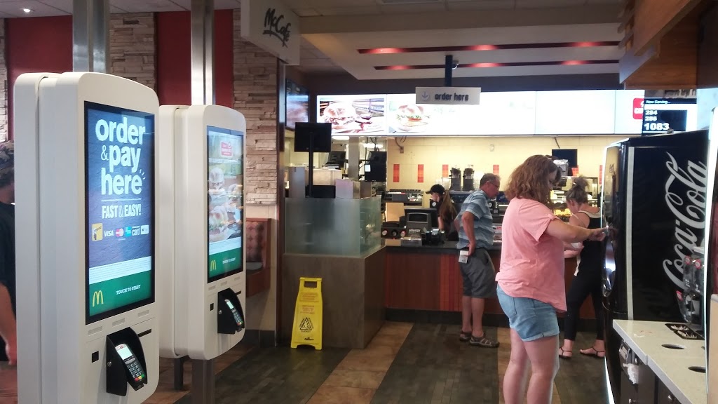 McDonalds | 243 Woodlawn Rd W, Guelph, ON N1H 7L6, Canada | Phone: (519) 826-0507