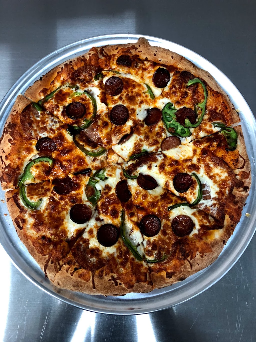 Miss Pizzeria | 333 Avenue Ranger, Vaudreuil-Dorion, QC J7V 2X3, Canada | Phone: (450) 218-3738