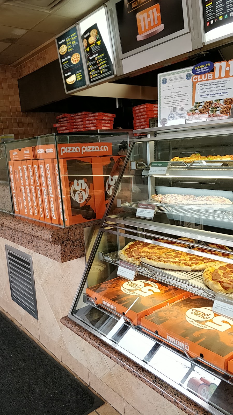 Pizza Pizza | 1093 Dundas St W, Mississauga, ON L5C 1C4, Canada | Phone: (416) 967-1111