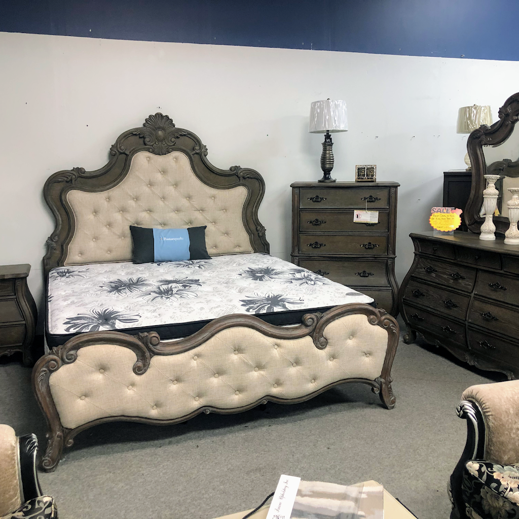 Dannys Furniture & Decor | furniture store | 200B Clarence St, Brampton, ON L6W 1T4, Canada | 9054972786 OR +1 905-497-2786