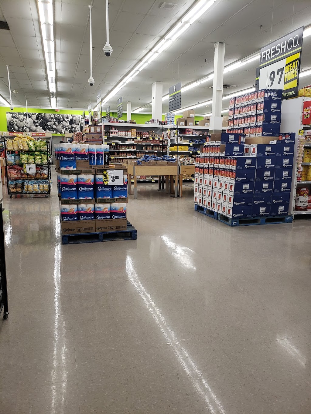 FreshCo Barton & Gage | 869 Barton St E, Hamilton, ON L8L 3B4, Canada | Phone: (905) 549-3573